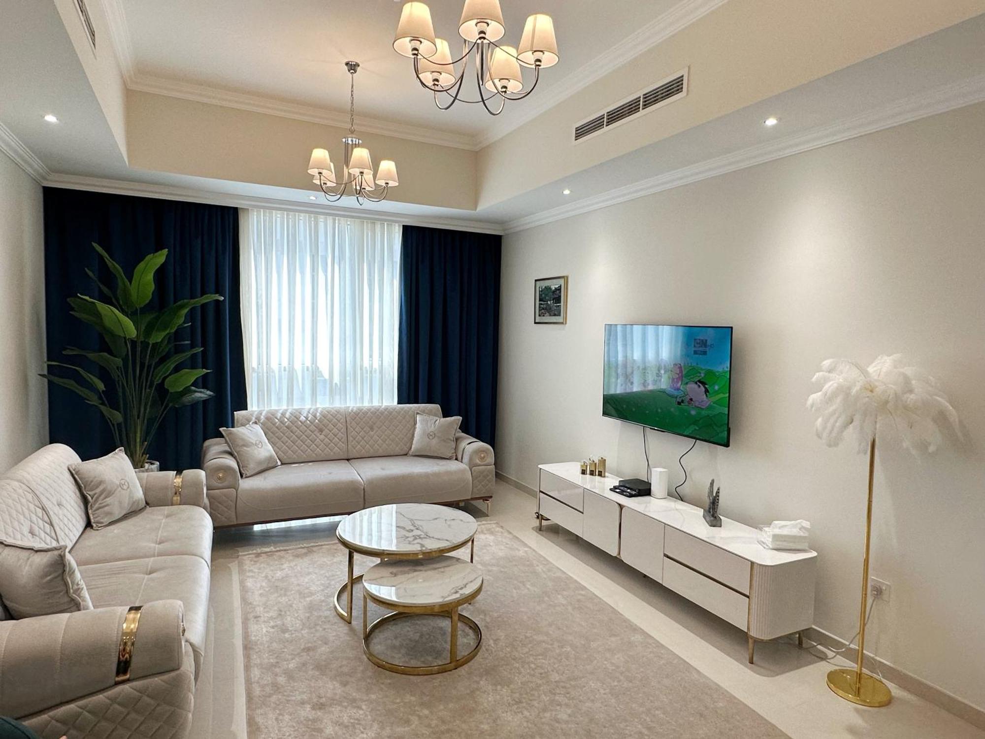 Dunya Tower Luxury And 2 Min Walk To Dubai Mall And Burj Khalifa In Heart Of Downtown Exterior photo