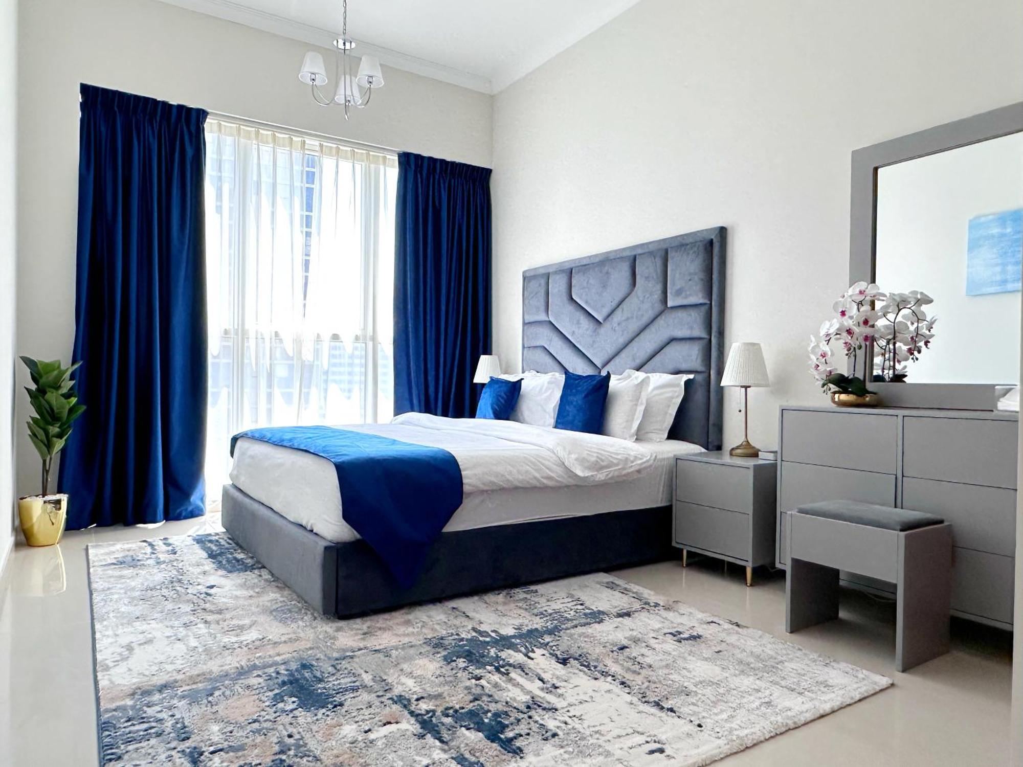 Dunya Tower Luxury And 2 Min Walk To Dubai Mall And Burj Khalifa In Heart Of Downtown Exterior photo