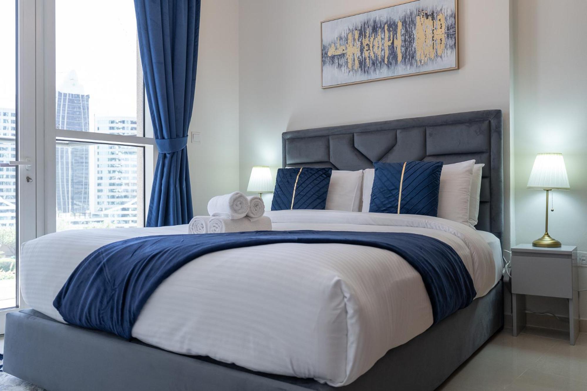 Dunya Tower Luxury And 2 Min Walk To Dubai Mall And Burj Khalifa In Heart Of Downtown Exterior photo