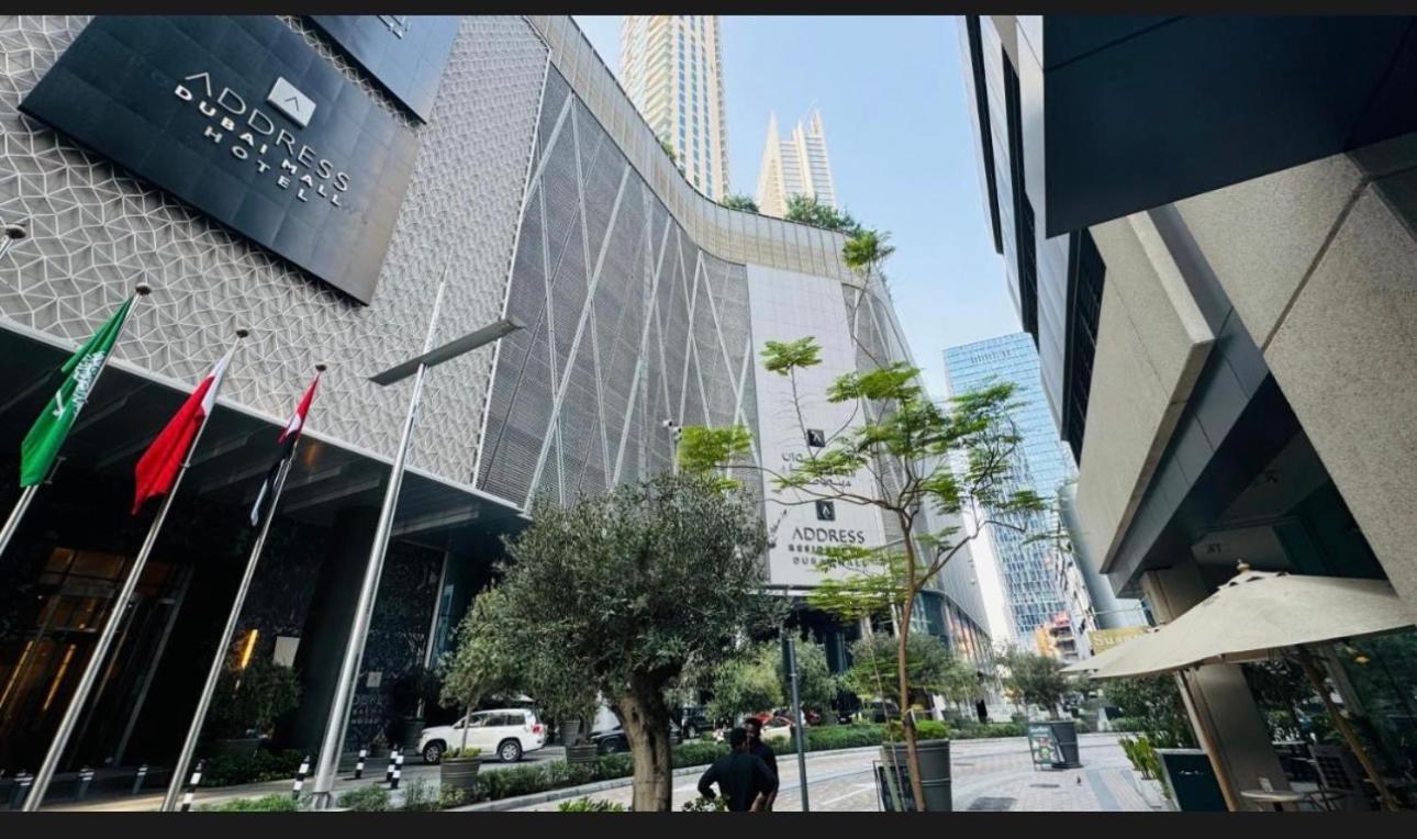 Dunya Tower Luxury And 2 Min Walk To Dubai Mall And Burj Khalifa In Heart Of Downtown Exterior photo
